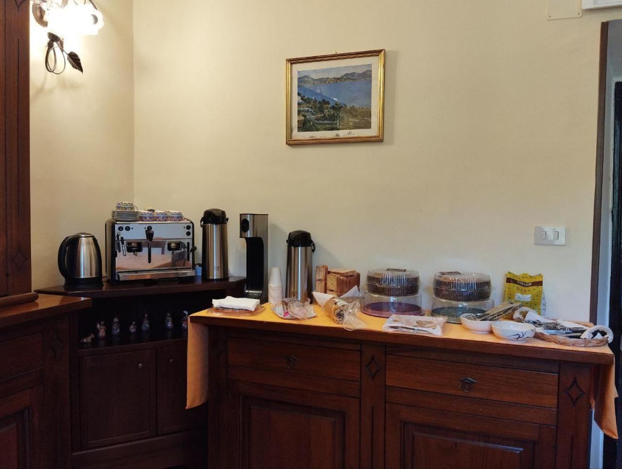 Villino Chelidonia Subiaco Bed & Breakfast Bagian luar foto